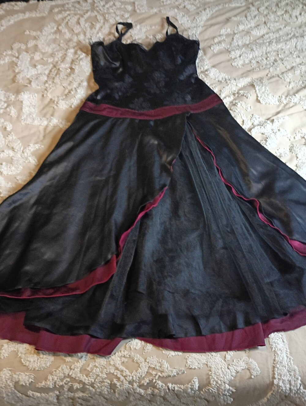 Vintage Lip Service Helena Gothic Goth Black and Burgundy Dress L